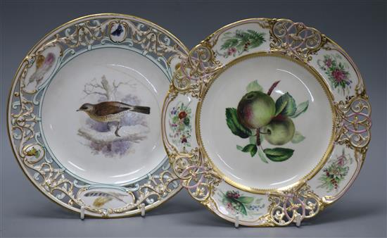 Two mid 19th century Kerr & Binns, Worcester bone china dessert plates, ex Geoffrey Godden collection largest diameter 24cm